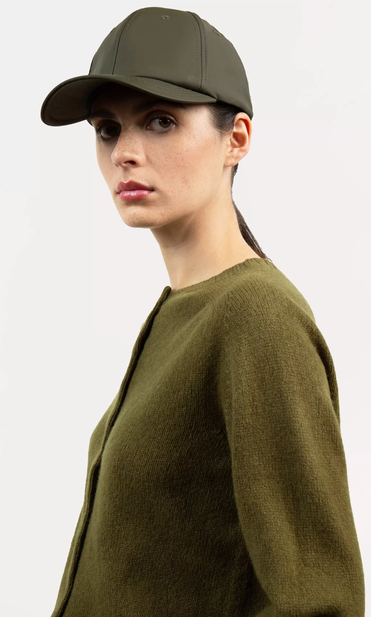 Plümo Green Cap^Women Accessories