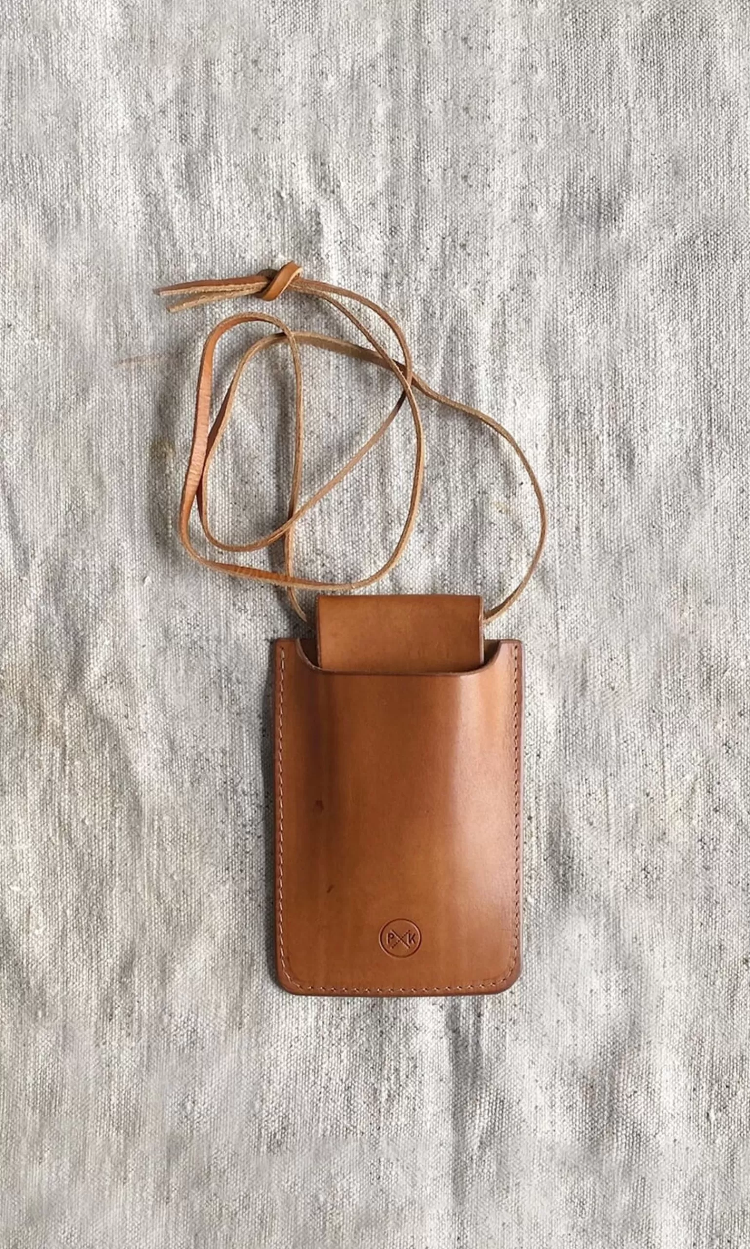 Plümo Phone Bag - Tan^Women Accessories