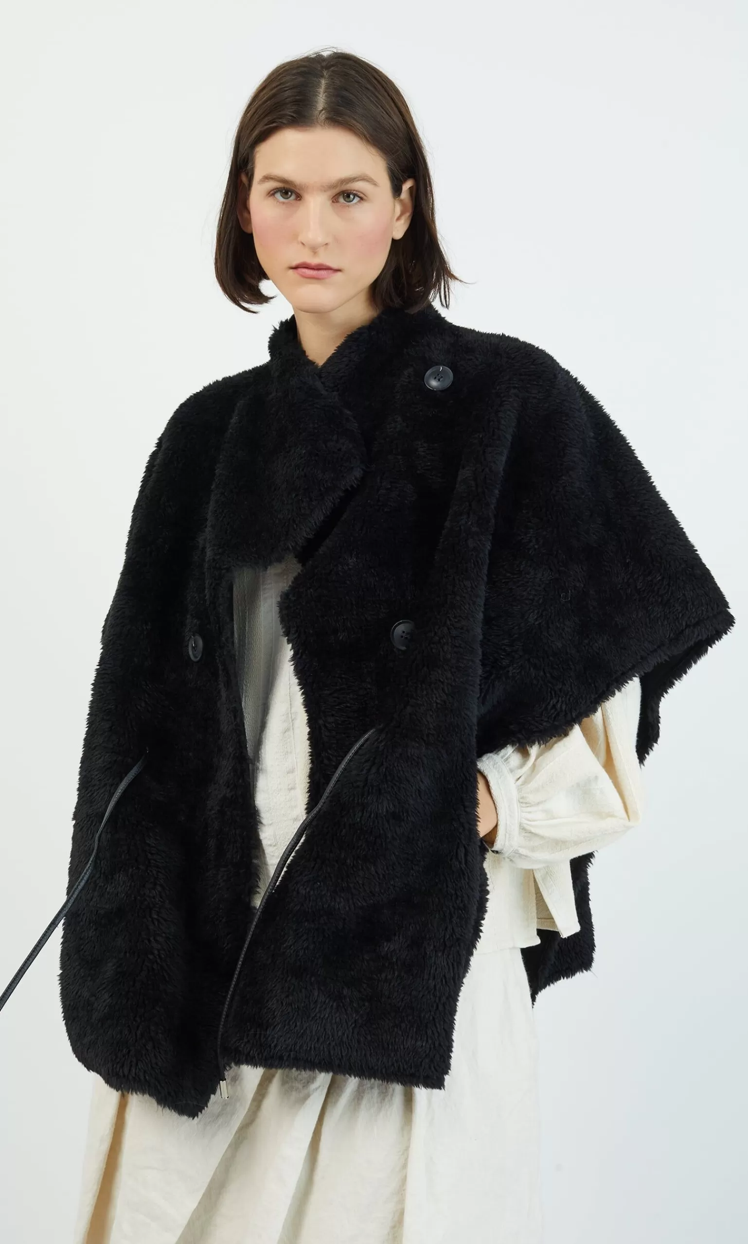 Plümo Shearling Cape - Black^Women Knitwear